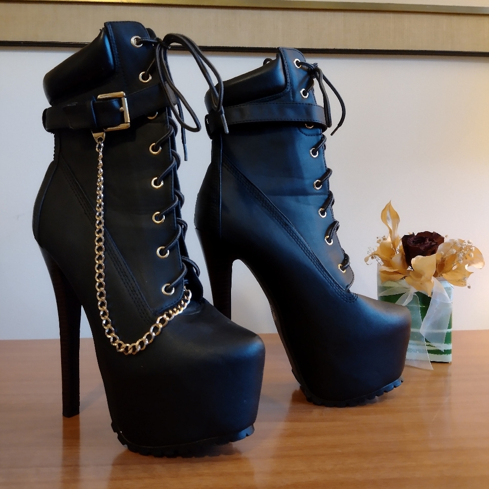Sheikh Platform lace up booties